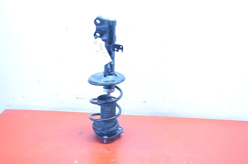 09-14 TOYOTA MATRIX FWD FRONT LEFT DRIVER SIDE SHOCK STRUT ABSORBER OEM