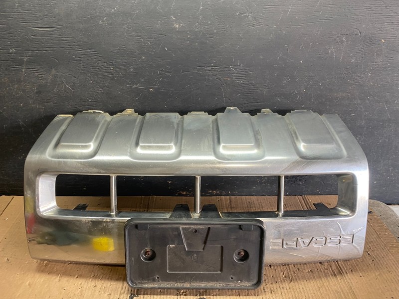 2008 to 2012 Ford Escape Front Lower Chrome Grill Grille Oem Q0348 DG