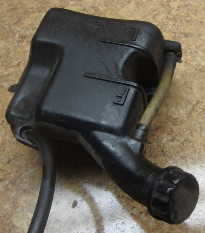 2004 Kawasaki Vulcan VN800 VN 800 Engine Coolant Tank Reservoir Bottle & Cap M12