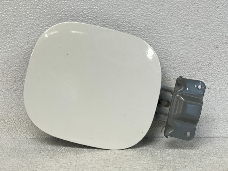 ⭐2009-2017 INFINITI FX35 FX50 QX70 FUEL DOOR GAS LID COVER WHITE OEM LOT2520