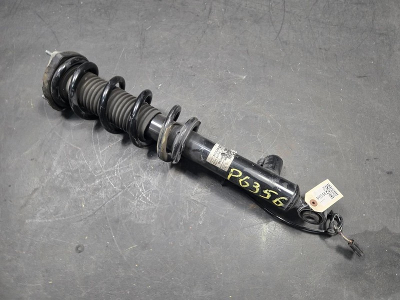 Front Right Strut w/ Spring 2018 Infiniti Q50 56110-5CF0B 2017 2019 2020 - 2024