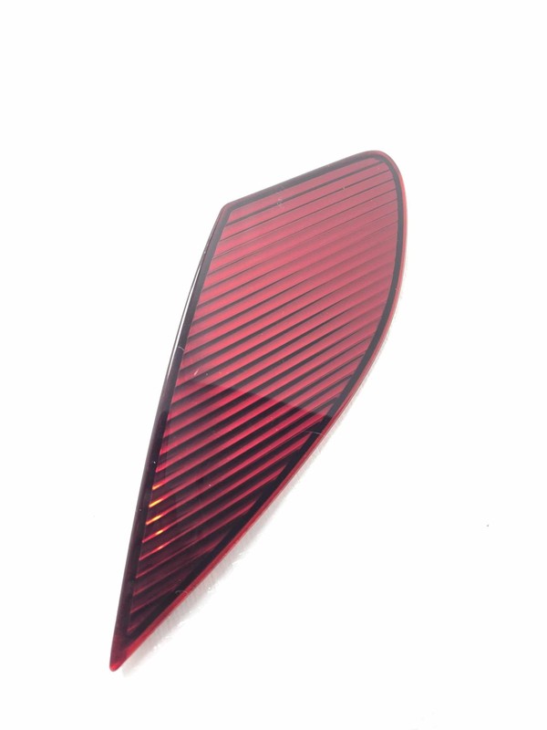 2004 Lexus SC430 LH Driver Tail Light Reflector Light Scratches P/N 42377214