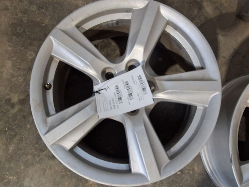 2015-2019 Ford Mustang Wheel Rim 17x7-1/2 Aluminum 5 Spoke Sparkle Silver
