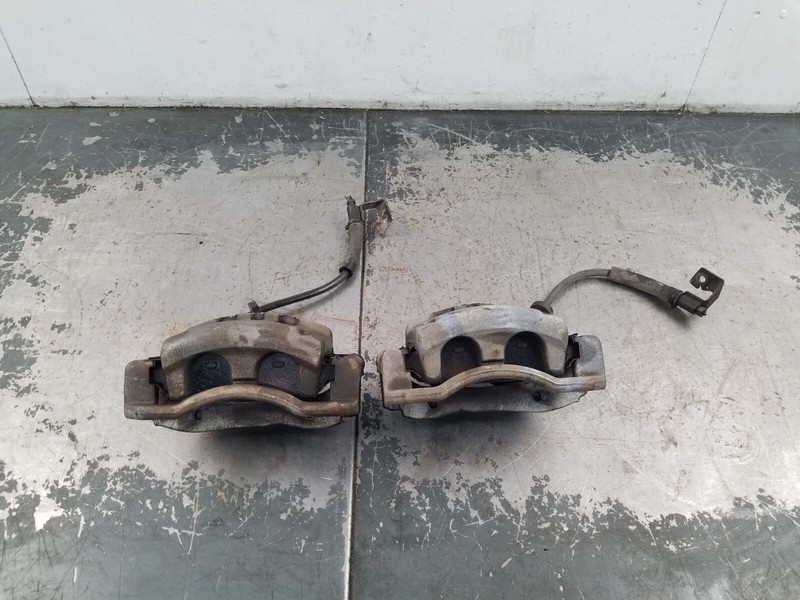 2008 Grand Marquis / Crown Vic Victoria Front Brake Calipers #1887 C3