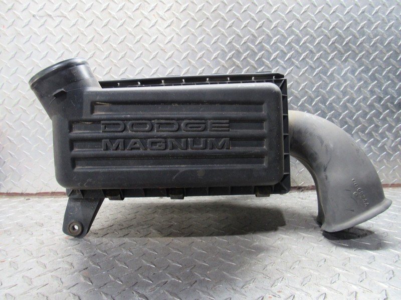 00-03 DODGE DURANGO AIR CLEANER FILTER BOX 5.9L / 00 DODGE DURANGO 5.2L
