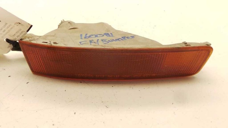 Passenger Corner/Park Light Park Lamp-turn Signal Inner Fits 92-94 CAMRY 89138