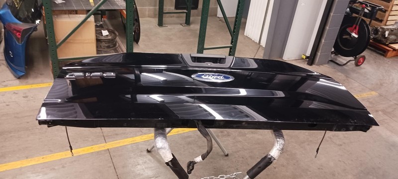 15-'17 FORD F150 tailgate w/camera Shadow Black OEM Grade A!