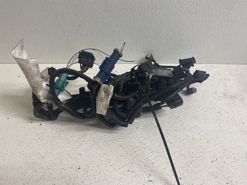 2000 Ford Focus 2.0 SE Wagon Engine Wiring Harness Wire Plug Cable Connector