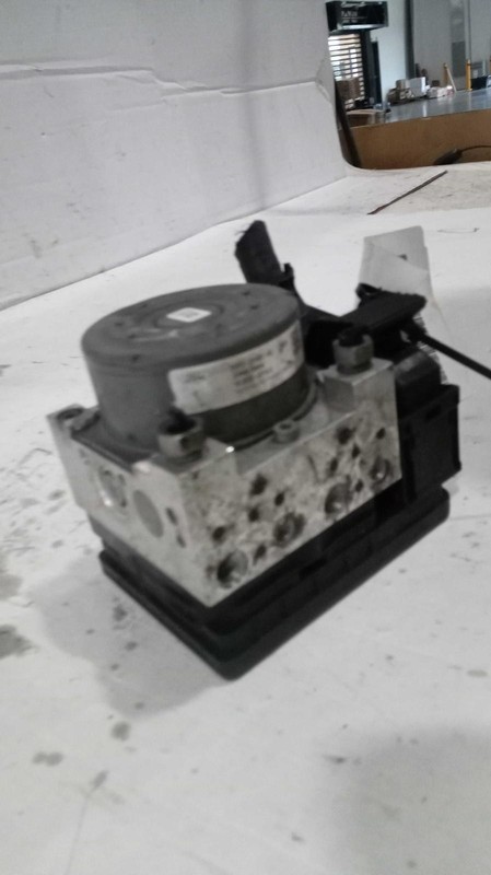 2016 Ford Focus ABS Pump & Motor Assembly OEM Black 121K Miles F1FC2C405BD