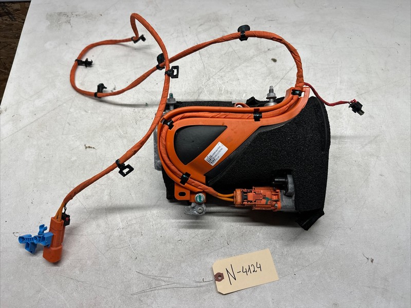 20-23 Tesla 3 Y AC Compressor Pump with Wiring1507971-05-D N-4124 S2