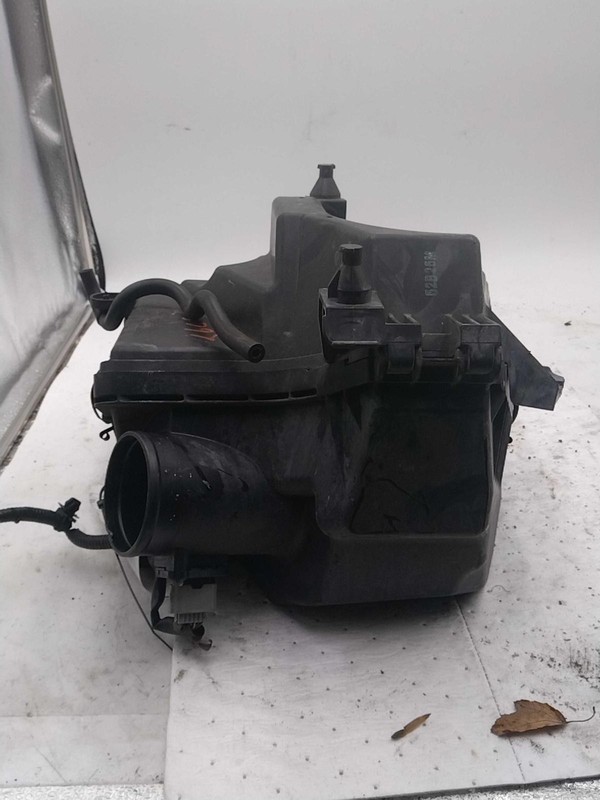 2015 Nissan Altima Air Cleaner Assembly OEM 165003TA0C Used 110K Miles