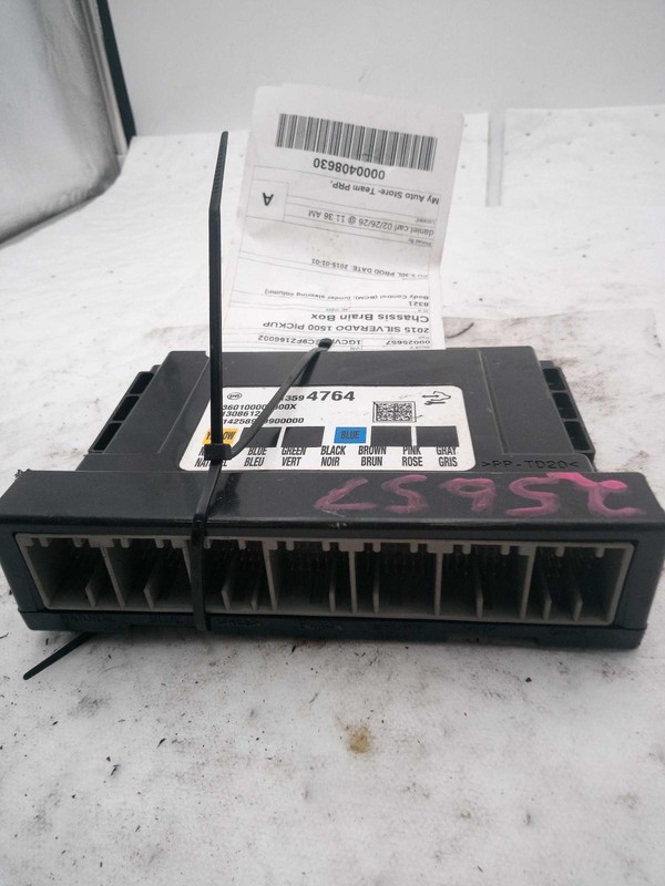 2015 Chevrolet Silverado 1500 Body Control Module OEM 13587704 Used 137K Miles