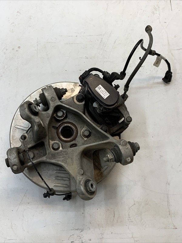 17-20 TESLA 3 REAR RIGHT SPINDLE KNUCKLE HUB CALIPER 1044416-00-F 42093 S13