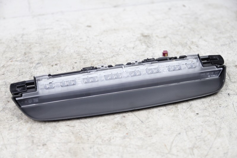2017 - 2023 BMW 5 SERIES G30 REAR HIGH MOUNT 3RD STOP BRAKE LIGHT LAMP OEM