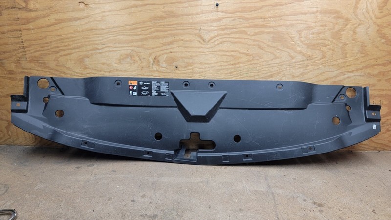 2014 2015 Chevrolet Silverado Radiator Core SupportShield Splash Cover Panel