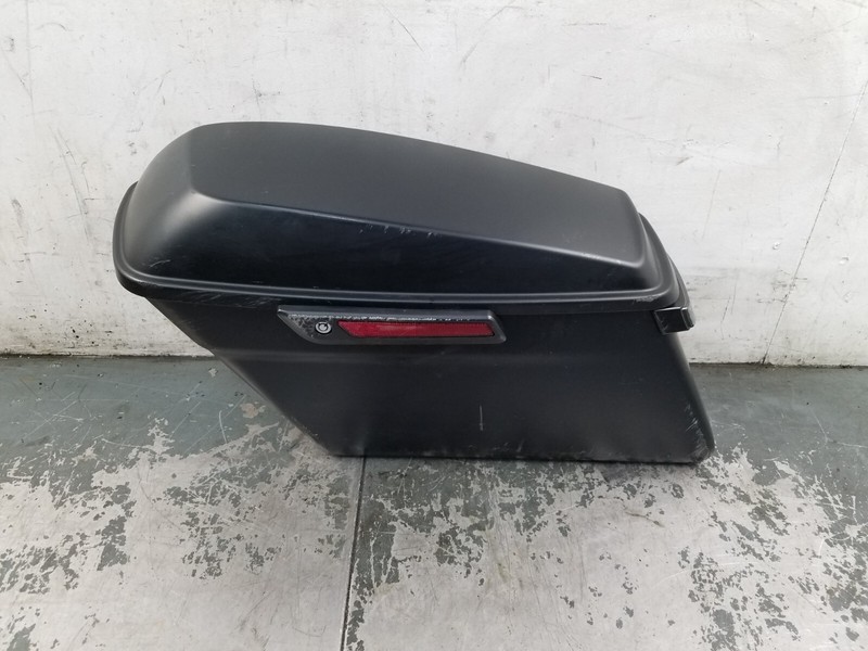 2017 17 - 23 Harley Street GlideLeft Saddle Bag / Lid - ** #1790 V3