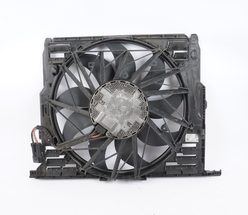 2010-2016 BMW 550I GT F07 ENGINE COOLING FAN MOTOR SHROUD 8509743 OEM