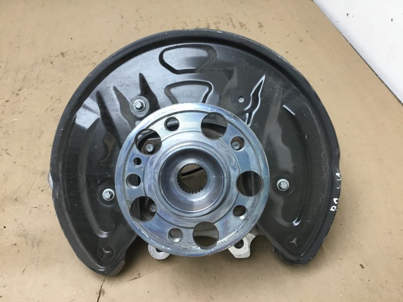 Mercedes C300 W205 2018 RWD Rear Left Driver Spindle Knuckle Hub 15 16 - 18 :Y