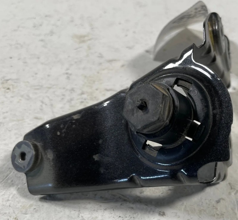 2018 - 2025 BMW X3 X4 G01 G02 FRONT LEFT FORWARD UPPER FENDER BRACKET # 108192