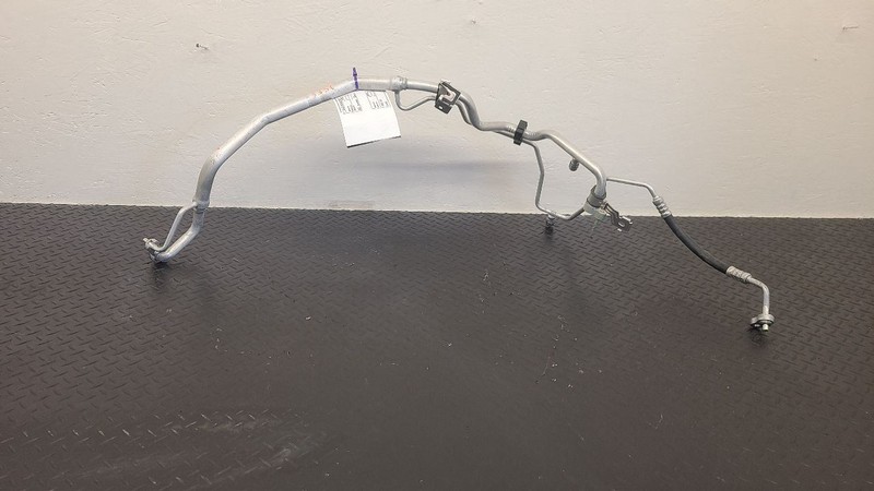 24-25 Buick Envista 1.2L A/C AC Air Conditioner Exchanger Hose OEM 42871263