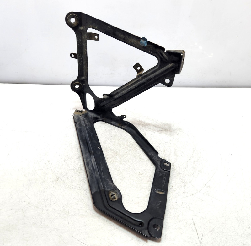 ✅ 97-05 OEM Porsche Carrera 911 996 Front Right Radiator Mount Support Bracket