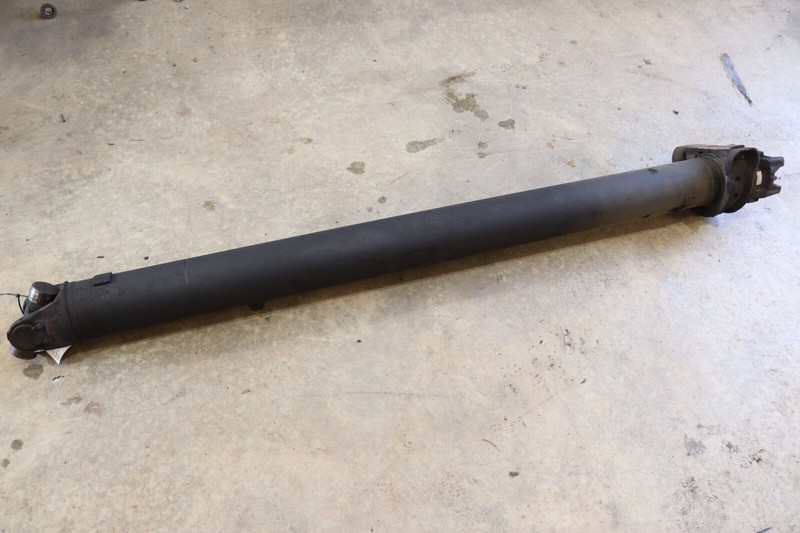 1996-2010 KENWORTH T2000 FRONT MAIN DRIVESHAFT DANA SPICER OEM