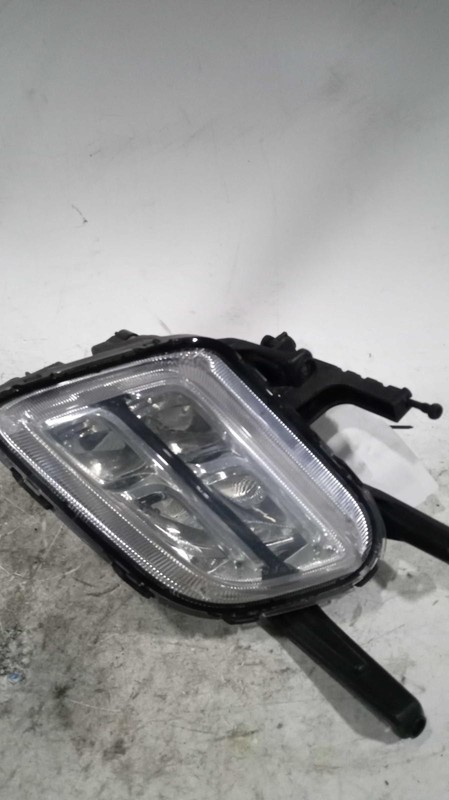 2015 KIA Optima Left Fog Light Assembly - White - Used - 104K Miles