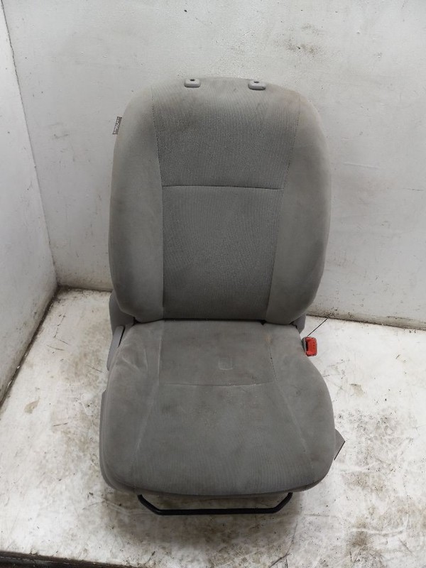 10-13 TOYOTA COROLLA 1.8L FWD AT PASSENGER SIDE FRONT BUCKET SEAT