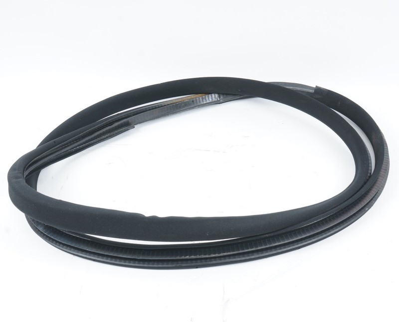 2010 - 2020 Bentley Mulsanne REAR LEFT Door Weather Strip Seal