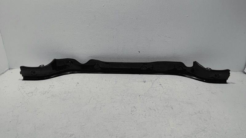 2021-2025 VOLKSWAGEN ATLAS RADIATOR CORE UPPER SUPPORT BRACKET FRAME OEM