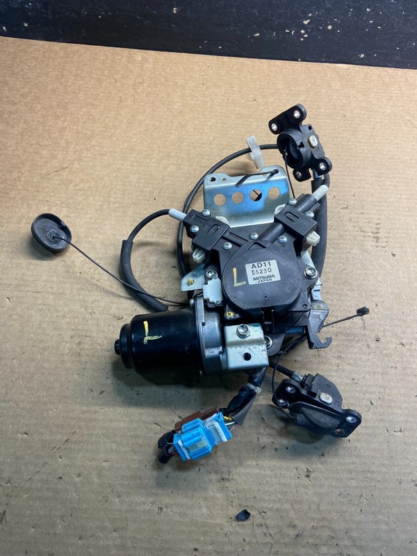 2005 - 2010 Honda Odyssey Rear Left Sliding Door Lock Actuator Motor AA0675 DG