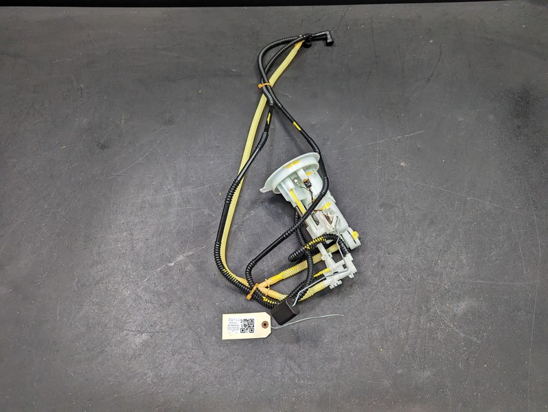 Left Fuel Pump 2.0L 2018 Audi Q3 5N0919109F 2015 2016 2017