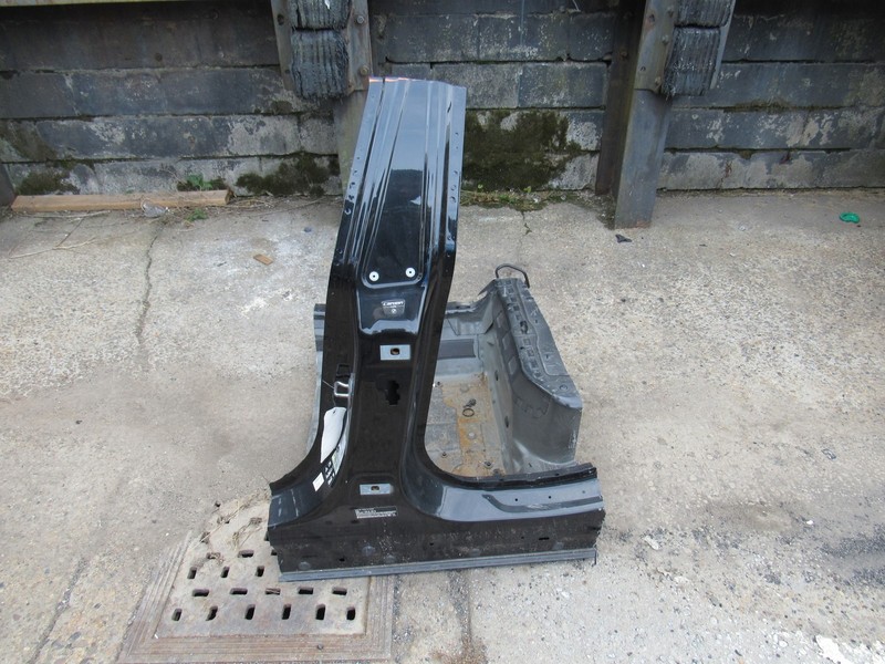 20-24 BMW M8 F93 2022 Front Left Driver B Pillar Body Frame Panel Cut Y2