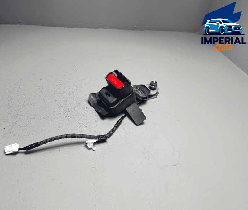 Toyota Camry FWD Rear Passenger Side Seatbel Belt Buckle OEM 2018-2019