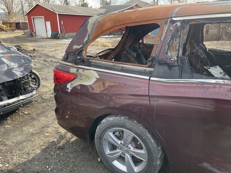 18-24 HONDA ODYSSEY RIGHT QUARTER PANEL BURGUNDY PC:R561P 3.5L AWD 8K EX-L 63407
