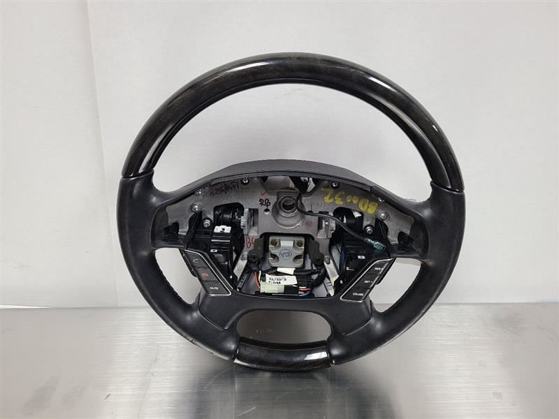 EQUUS 2016 Steering Wheel 568146