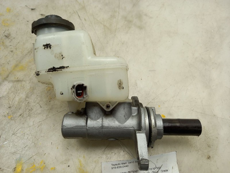 18 19 20 21 LEXUS NX300 F-SPORT 2.4L BRAKE MASTER CYLINDER AWD