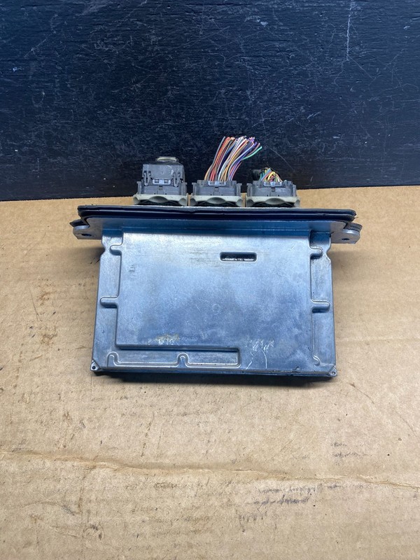 2004 Ford Explorer Engine Control Unit ECU Computer Module OEM AD7321 DG