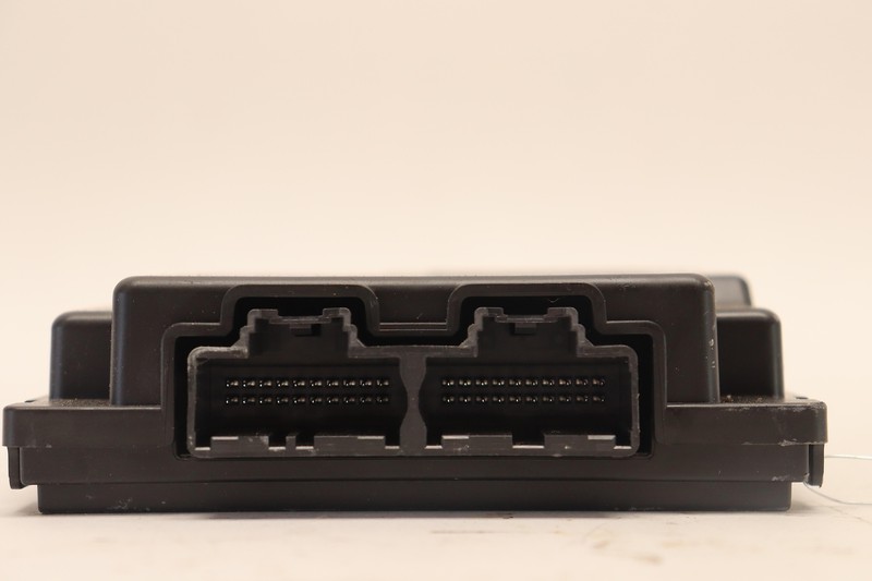 2017-2018 BUICK ENVISION SMART KEY KEYLESS ENTRY COMPUTER CONTROL MODULE OEM