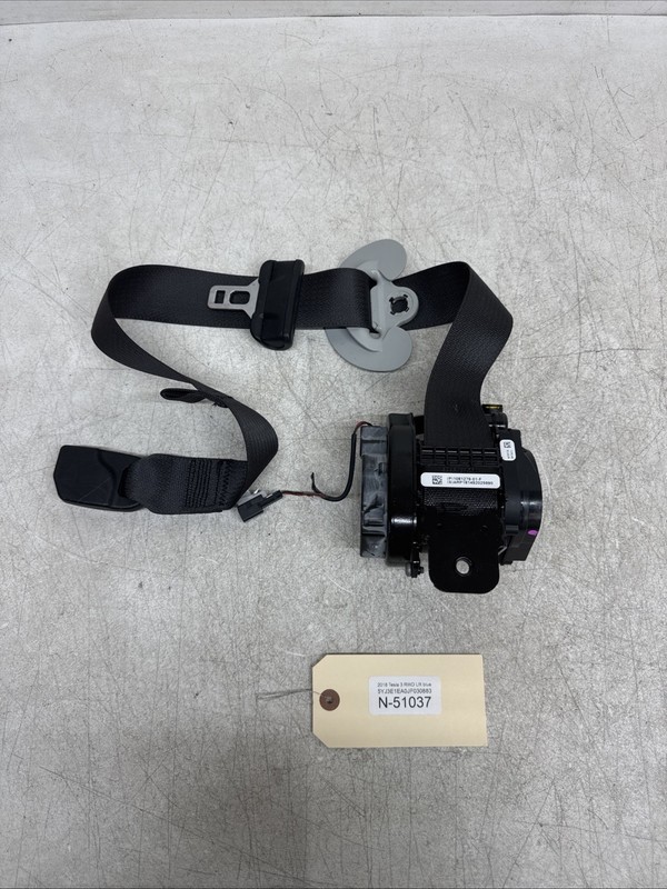 17-22 TESLA 3 FRONT RH Seat Belt Retractor OEM 1081279-01-F 51037 B70