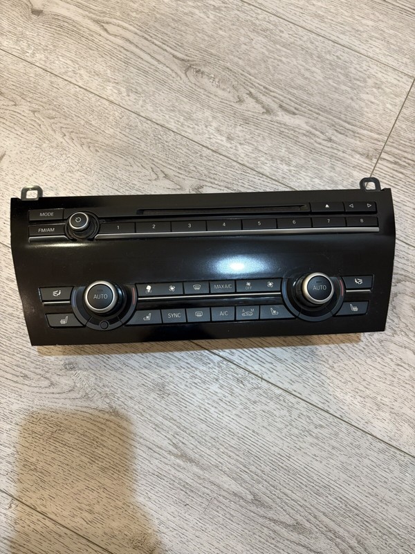 2011-2015 BMW F01 F02 740i 750 Radio Control dash mounted Temp AC Heater 9352711