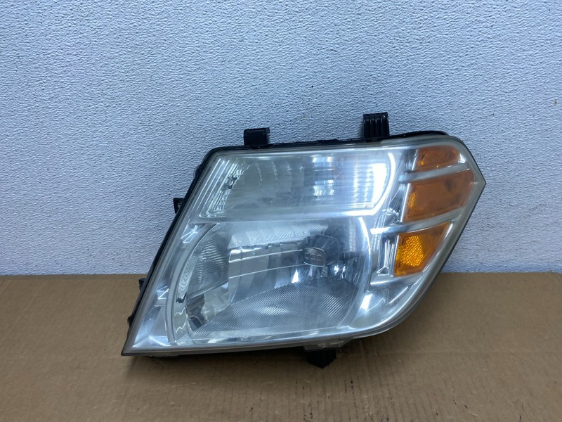 2008 to 2012 Nissan Pathfinder Halogen Headlight Left Driver Lh Oem AD0827 DW