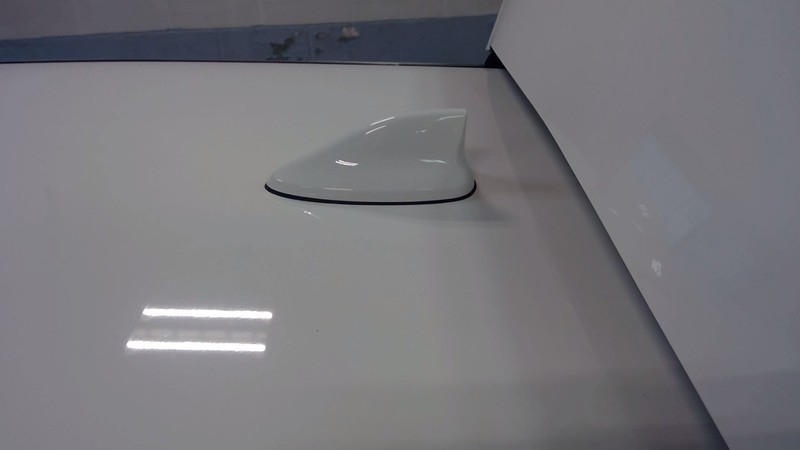 2017-2020 Nissan Rogue roof radio antenna QAK Glacier White OEM 282086FL1A