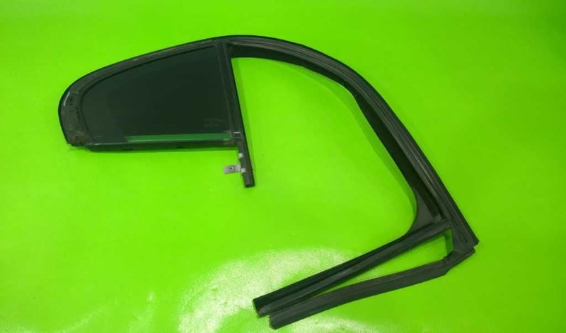 10-16 LACROSSE PASSENGER RIGHT REAR VENT GLASS OEM 3978-59