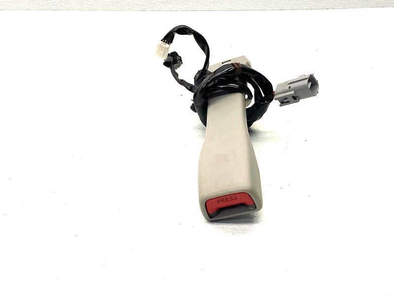 13-17 LEXUS LS460 FRONT LEFT DRIVER SEAT BELT BUCKLE OEM A0.46