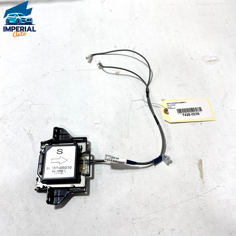 TOYOTA CAMRY 2018-2019 GPS NAVIGATION SATELLITE ANTENNA MODULE & HARNESS OEM