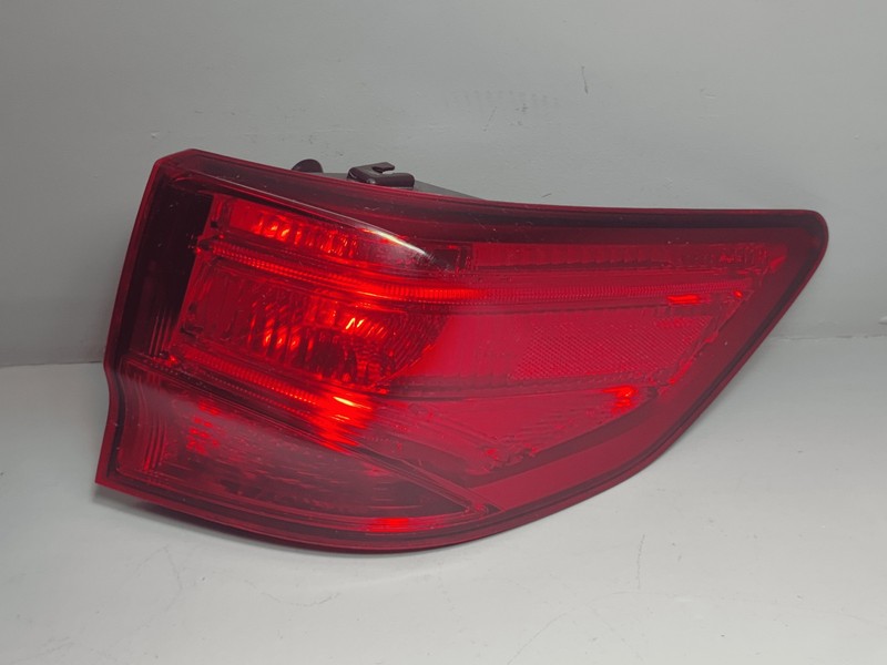 2014-2020 ACURA MDX REAR RIGHT PASSENGER SIDE OUTER TAILLIGHT LIGHT LAMP OEM