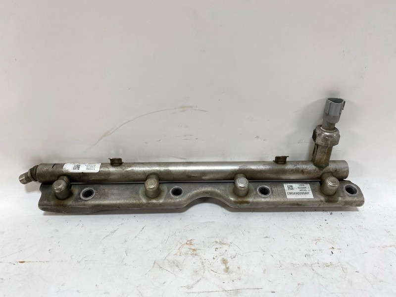 12-18 FORD FOCUS 2.0L L4 GAS ENGINE MOTOR FUEL INJECTOR RAIL RAMP TUBE OEM