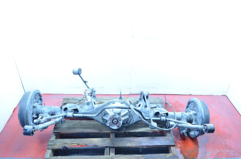96-00 TOYOTA 4RUNNER RWD REAR AXLE ASSEMBLY OEM