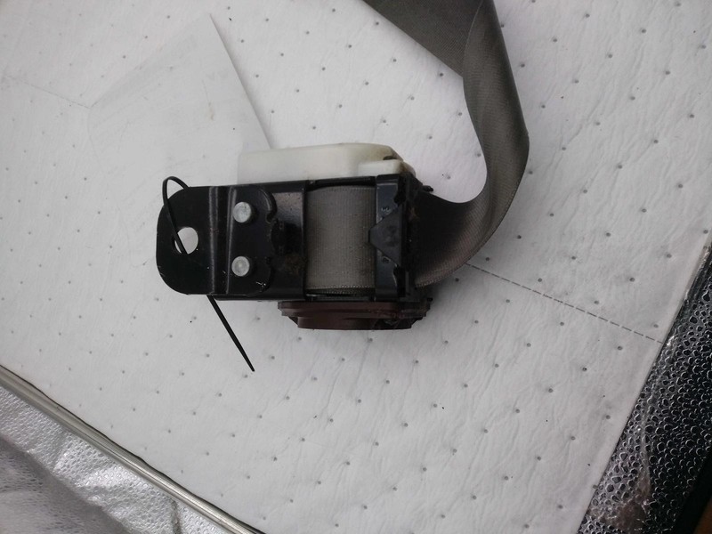 2002 Chrysler Voyager Seat Belt OEM White 4DR 45000 Miles TJ291L5AC